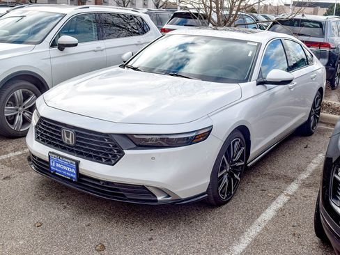 Certified 2025 Honda Accord Touring image 13