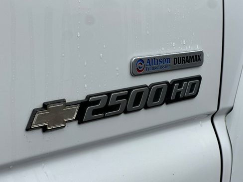 Used 2006 Chevrolet Silverado 2500 LT w/ Heavy-Duty Power Package image 25