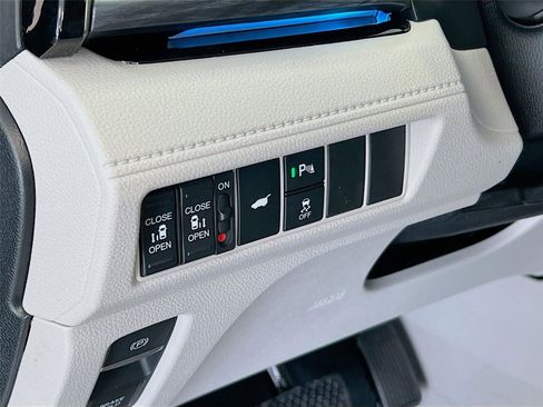 New 2026 Honda Odyssey Elite image 16