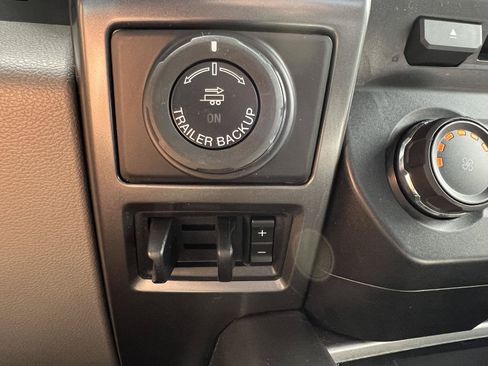Used 2018 Ford F150 XLT w/ Equipment Group 301A Mid AWD/4WD image 37
