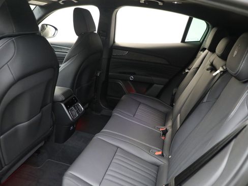 New 2025 Maserati Grecale Modena image 20