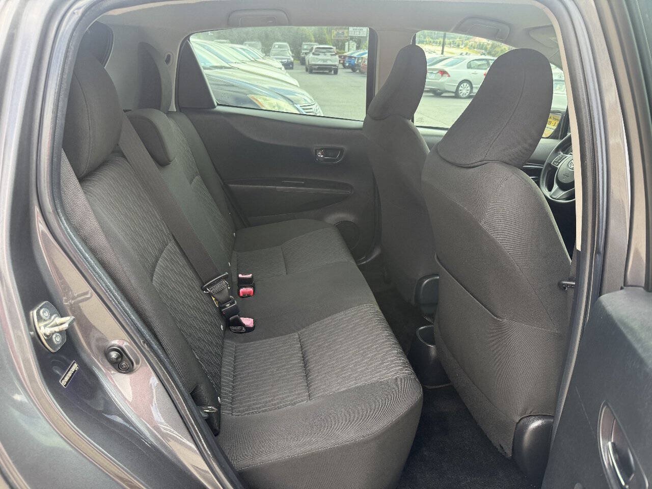 Used 2014 Toyota Yaris LE FWD image 12