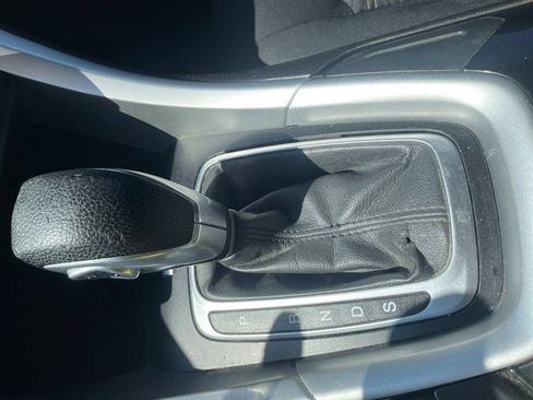 Used 2016 Ford Fusion SE FWD image 24