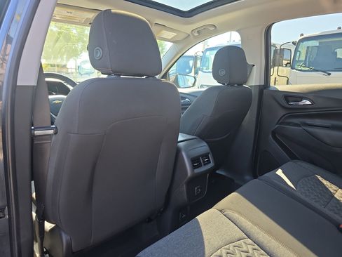 Used 2023 Chevrolet Equinox LT image 17