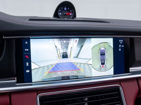 Certified 2023 Porsche Panamera Platinum Edition image 23