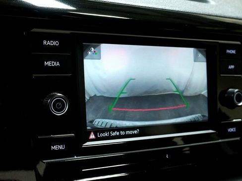 Used 2023 Volkswagen Taos S image 18