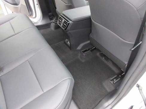 Used 2023 Lexus NX 350h 350h Premium image 20