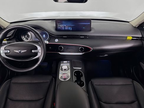 Used 2022 Genesis GV70 2.5T w/ Advanced Package image 26