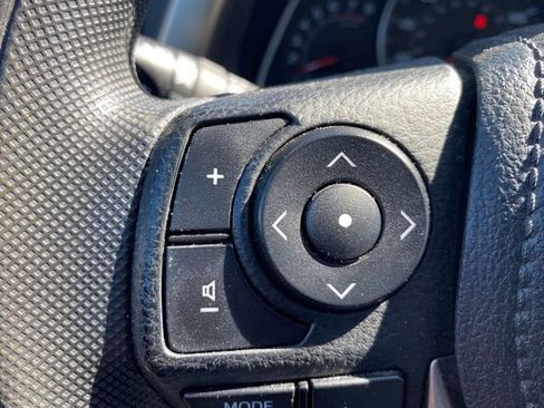 Used 2013 Toyota RAV4 XLE AWD/4WD image 19