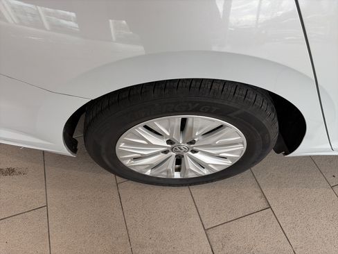 Used 2019 Volkswagen Jetta S image 16