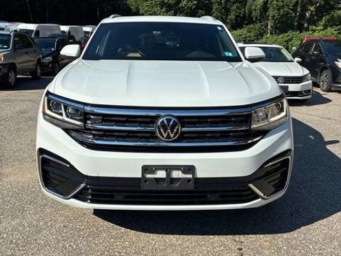 Used 2021 Volkswagen Atlas Cross Sport SE w/ Panoramic Sunroof Package AWD/4WD image 2