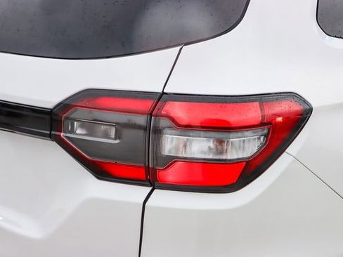 Certified 2024 Honda Pilot EX-L image 9