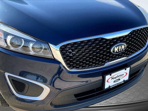 Used 2018 Kia Sorento AWD image 29