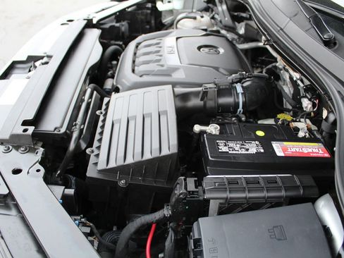 Used 2020 Volkswagen Tiguan SE w/ 3rd Row Seat Package image 38