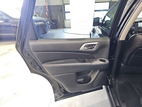 Used 2013 Nissan Pathfinder SL w/ SL Premium Pkg AWD/4WD image 21