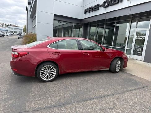 Used 2013 Lexus ES 350 w/ Luxury Pkg FWD image 6