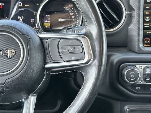Used 2023 Jeep Wrangler Unlimited Sahara w/ Cold Weather Group AWD/4WD image 9