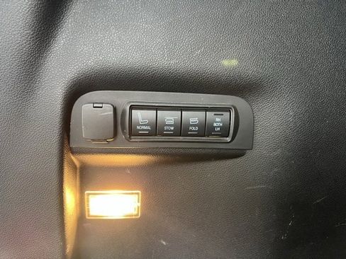 Used 2017 Ford Explorer Limited w/ Equipment Group 301A image 14