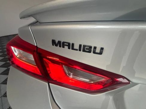Used 2020 Chevrolet Malibu RS FWD image 23