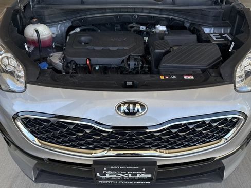 Used 2022 Kia Sportage LX w/ LX FWD Value Edition Package image 24