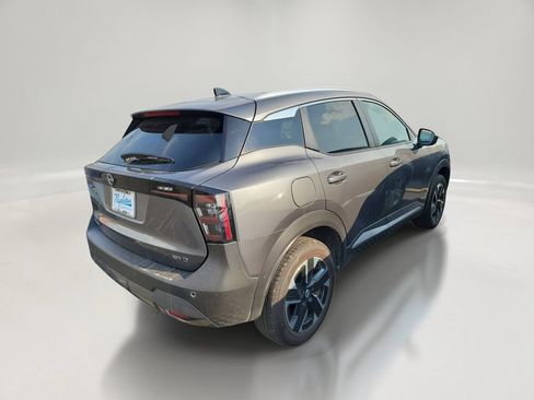 Used 2026 Nissan Kicks SV w/ Cold Weather Package AWD/4WD image 3