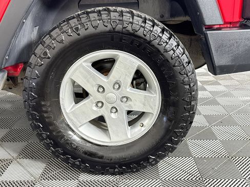 Used 2017 Jeep Wrangler Sport image 30