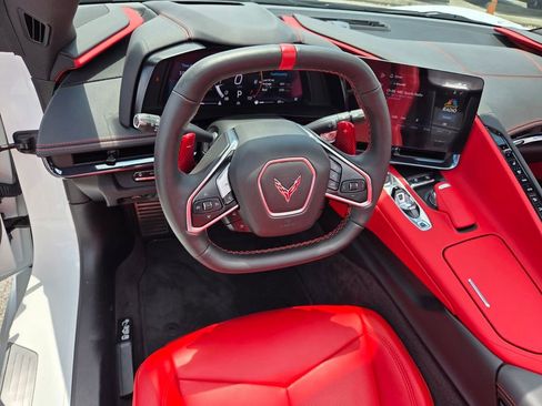 Used 2024 Chevrolet Corvette Stingray Preferred Conv w/ Z51 Performance Package RWD image 7