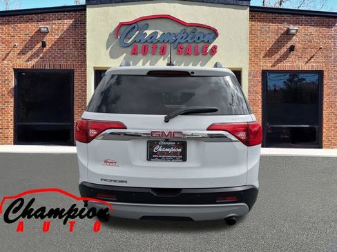 Used 2019 GMC Acadia SLT image 8