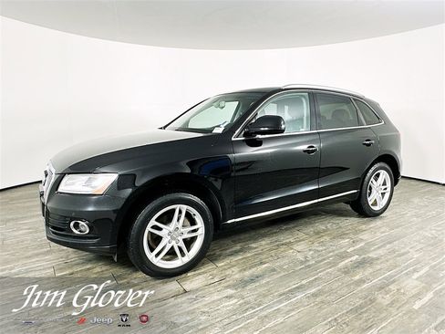 Used 2017 Audi Q5 2.0T Premium Plus w/ Technology Package image 4