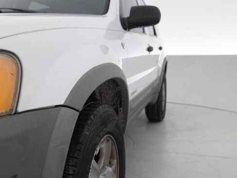 Used 2002 Ford Escape XLT image 12