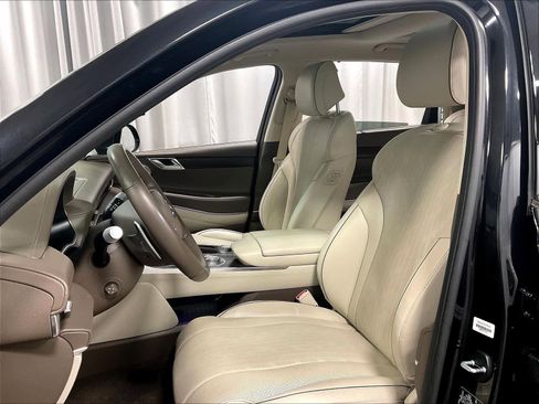 Used 2024 Genesis GV80 2.5T w/ Prestige Package image 10