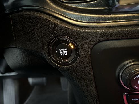 Used 2021 Dodge Charger SXT w/ Blacktop Package image 83