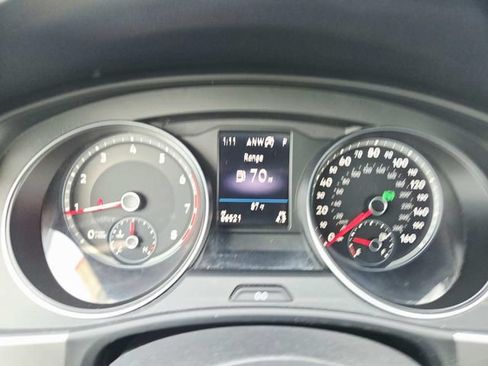 Used 2020 Volkswagen Atlas Cross Sport SE w/ Towing Package AWD/4WD image 19