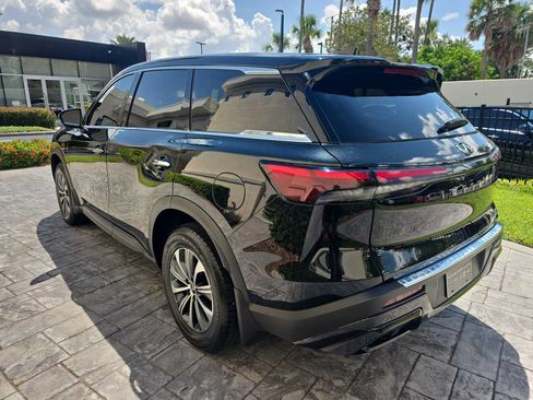 Used 2023 INFINITI QX60 Pure w/ Cargo Package FWD image 7