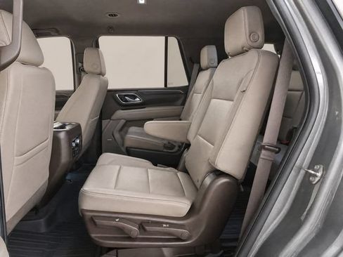 Used 2022 GMC Yukon SLT w/ SLT Luxury Package AWD/4WD image 10