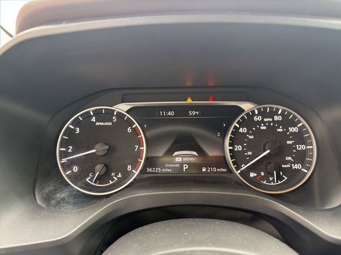 Used 2023 Nissan Rogue SV image 16