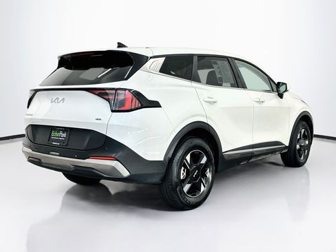 Used 2026 Kia Sportage LX AWD/4WD image 9