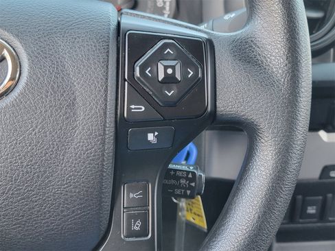 Used 2021 Toyota Tacoma SR w/ SR Convenience Package image 6