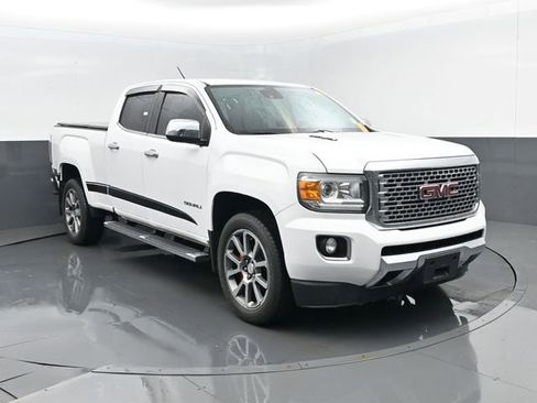 Used 2018 GMC Canyon Denali image 3