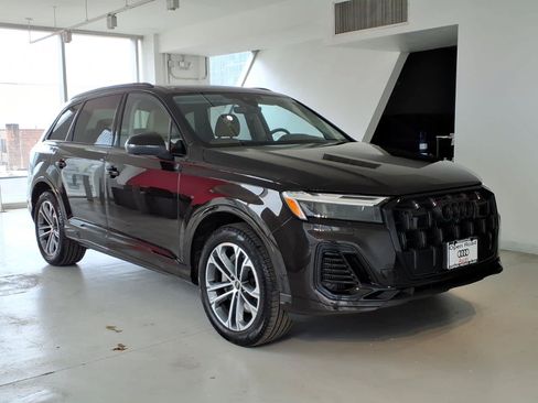 Certified 2026 Audi Q7 3.0T Premium w/ Convenience Plus Package AWD/4WD image 3