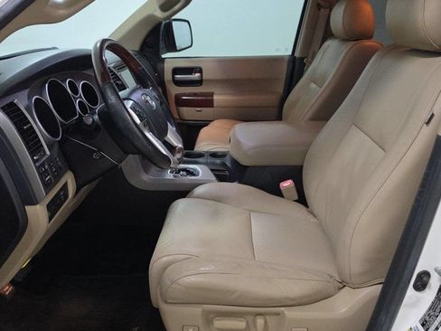 Used 2016 Toyota Sequoia Platinum AWD/4WD image 7