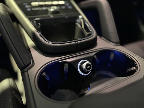 Certified 2026 Porsche Cayenne Coupe image 17