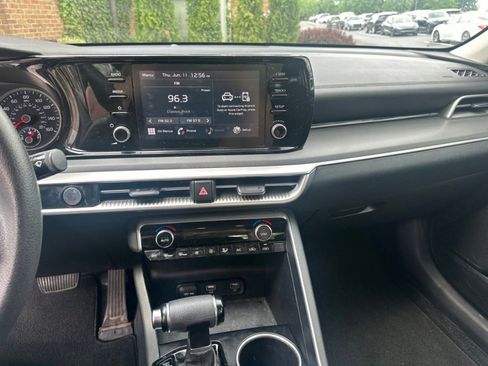 Used 2021 Kia K5 LXS FWD image 11