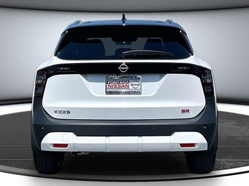 New 2026 Nissan Kicks SR FWD image 4