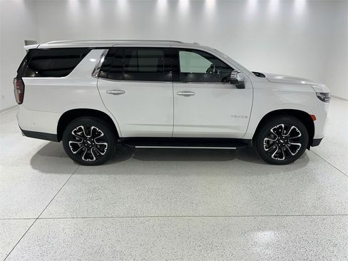 Used 2023 Chevrolet Tahoe Premier image 9