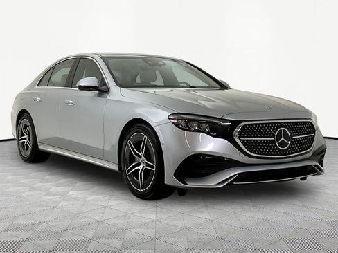 Used 2025 Mercedes-Benz E 350 Sedan w/ Driver Assistance Package image 3
