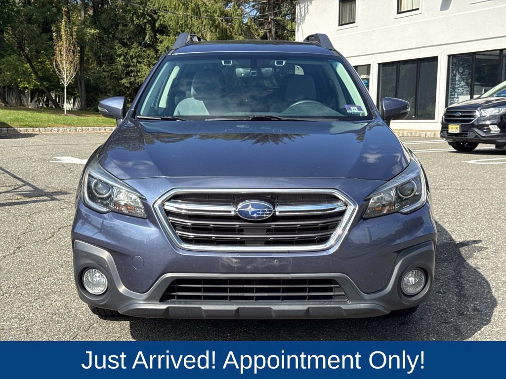 Used 2018 Subaru Outback 2.5i Premium AWD/4WD image 2