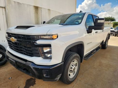 Used 2025 Chevrolet Silverado 2500 W/T w/ WT Convenience Package AWD/4WD image 3