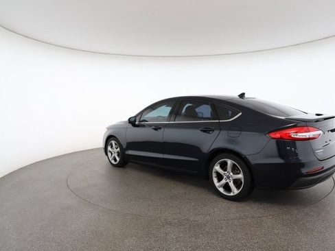 Used 2020 Ford Fusion SE w/ Equipment Group 151A image 10