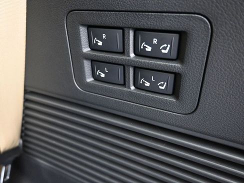 New 2025 Nissan Armada Platinum w/ Convenience Package image 27